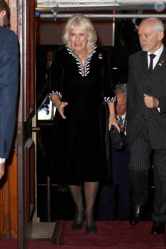 Camilla Parker Bowles, duchesse de Cornouailles - La famille royale d'Angleterre au Royal Albert Hall pour le concert commémoratif "Royal British Legion Festival of Remembrance" à Londres. Le 10 novembre 2018