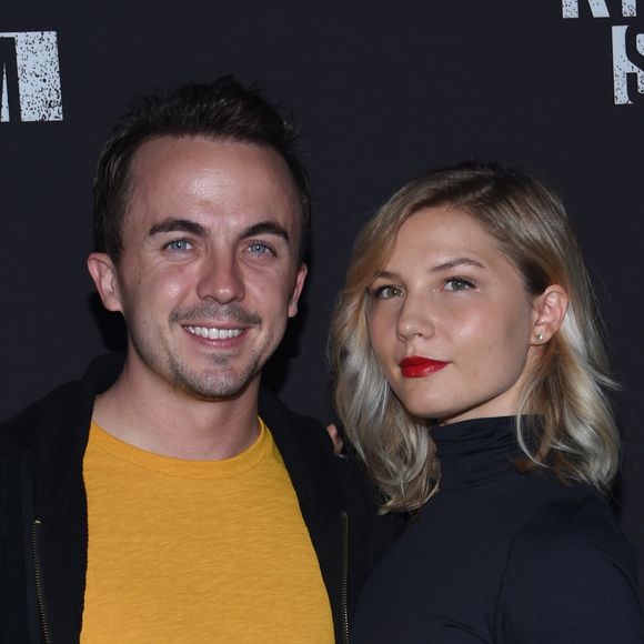 Frankie Muniz (Malcolm) et sa compagne Paige Price à la soirée Knott's Scary Farm à Los Angeles le 29 septembre 2017