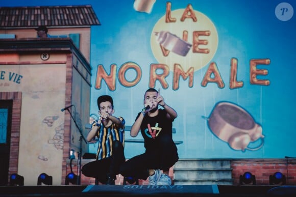 Bigflo (Florian Ordonez) et Oli (Olivio Ordonez) du groupe de hip-hop français BigFlo & Oli, (B&O) en concert pour les vingt ans de Solidays 2018 à l'hippodrome de Longchamp à Paris, France, le 23 juin 2018. © alexandre Fumeron/Bestimage