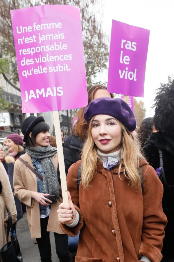 Alix Bénézech lors de la manifestation organisée contre les violences faites aux femmes dans le quartier de l'Opéra à Paris, le 24 novembre 2018. © CVS/Bestimage
