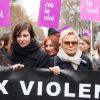 Anna Mouglalis, Muriel Robin, Eva Darlan lors de la manifestation organisée contre les violences faites aux femmes dans le quartier de l'Opéra à Paris, le 24 novembre 2018. © CVS/Bestimage