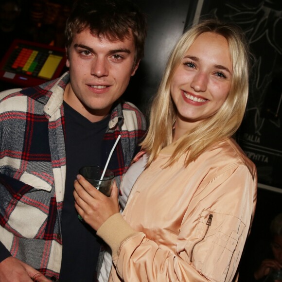 Zacharie Chasseriaud et sa compagne Chloé Jouannet l'after party de la Saison 3 de la série 'Dix Pour Cent' au Montana à Paris, France, le 25 Avril 2018.