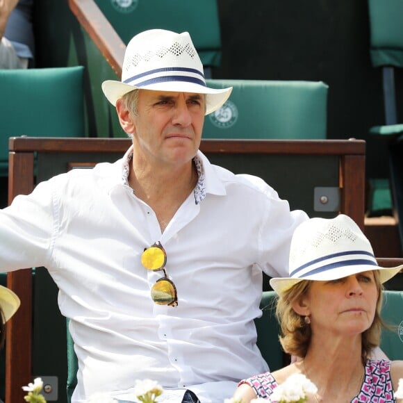 Bernard de la Villardière et sa femme Anne dans les tribunes des internationaux de tennis de Roland Garros à Paris, France, le 3 juin 2018. © Dominique Jacovides - Cyril Moreau/Bestimage