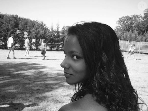 Shy'm à l'âge de 15 ans, un cliché dévoilé le 28 novembre 2018.