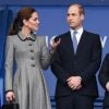 Le prince William, duc de Cambridge et Kate Middleton, duchesse de Cambridge lors de l'hommage rendu aux victimes de l'accident d'hélicoptère survenu dans le stade de football de Leicester le 28 novembre 2018.