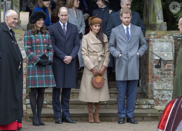 Kate Catherine Middleton, enceinte et le prince William, duc de Cambridge avec le prince Harry et sa fiancée Meghan Markle - La famille royale d'Angleterre arrive à l'église St Mary Magdalene pour la messe de Noël à Sandringham le 25 décembre 2017
