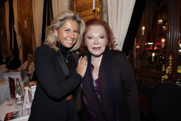 Caroline Margeridon et Régine lors de la soirée du 41ème cocktail des écrivains du Cercle MBC dans les salons du Fouquet's à Paris, France, le 28 novembre 2018. © Cedric Perrin/Bestimage