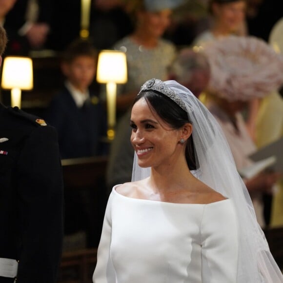 Meghan Markle (duchesse de Sussex) a épousé le prince Harry en la chapelle Saint-George de Windsor le 19 mai 2018. Avait-elle demandé - en vain - de faire vaporiser du désodorisant dans l'église parce qu'elle sentait le renfermé, comme cela a été rapporté par des sources royales bien placées en novembre de la même année ?