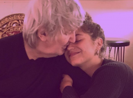 Izïa Higelin, bouleversante, dévoile sa photo "préférée" d'elle et son père