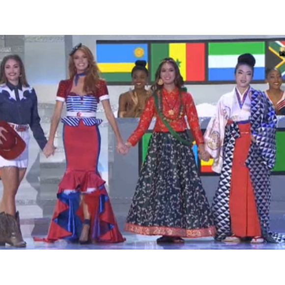 Maëva Coucke à Miss Monde 2018 - 8 décembre 2018, Paris Première