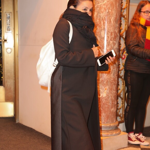 Exclusif - Eva Longoria arrive à l'hôtel The Pierre à New York, le 5 décembre 2018