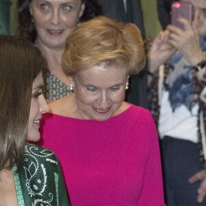 La reine Letizia d'Espagne (en robe Sandro Paris et escarpins Prada) au 2e congrès international "La voix des femmes du monde rural" à Madrid le 13 décembre 2018.