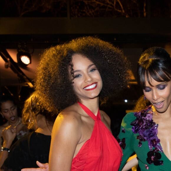 Exclusif - Sonia Rolland et Alexandra Rosenfeld (à droite) dansant avec Ophély Mézino (première dauphine de Miss France 2019) et Alicia Aylies lors du dîner de gala organisé par Sonia Rolland pour son association Maïsha Africa, le 17 décembre 2018 au Pavillon Gabriel, à Paris. © Gorassini-Moreau/Bestimage