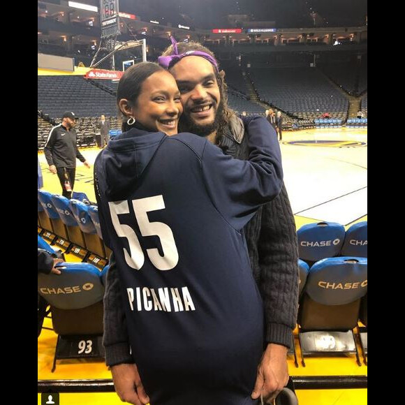 Lais Ribeiro est venue soutenir Joakim Noah lors du match des Grizzlies contre les Warriors le 19 décembre 2018.