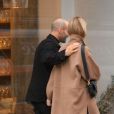 Exclusif - Jason Statham et sa fiancé Rosie Huntington-Whiteley font du shopping dans la boutique de décorations d'intérieurs "Rose Uniacke Interiors" à Londres, le 22 novembre 2018.