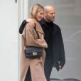 Exclusif - Jason Statham et sa fiancé Rosie Huntington-Whiteley font du shopping dans la boutique de décorations d'intérieurs "Rose Uniacke Interiors" à Londres, le 22 novembre 2018.
