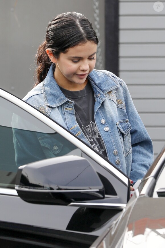 Selena Gomez dans les rues de Los Angeles, le 21 décembre 2018.