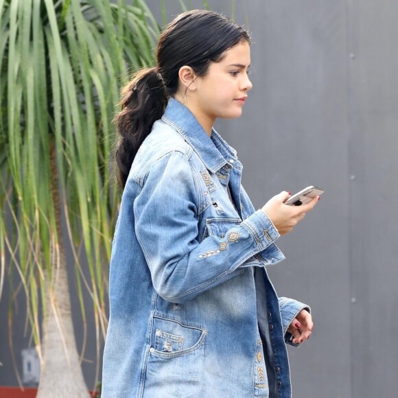 Selena Gomez dans les rues de Los Angeles, le 21 décembre 2018.