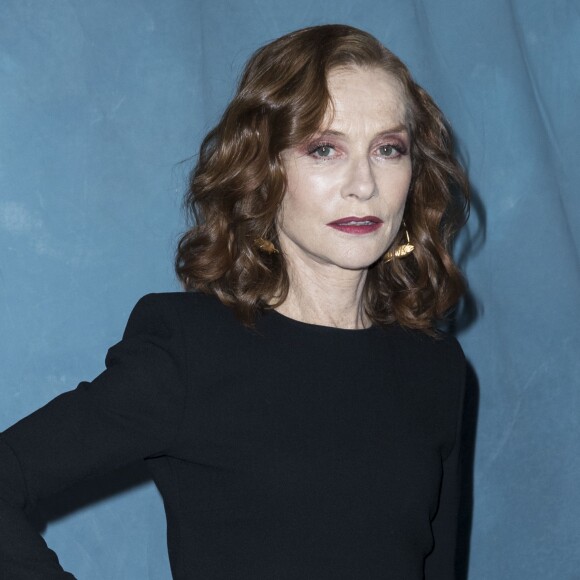 Isabelle Huppert au défilé Givenchy "Collection Prêt-à-Porter Printemps/Eté 2019" lors de la Fashion Week de Paris (PFW), à Paris, France, le 30 septembre 2018. © Olivier Borde/Bestimage