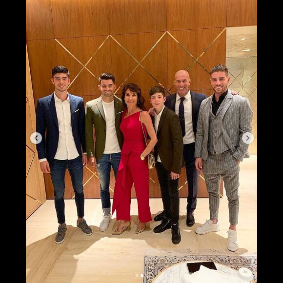 Zinédine Zidane en famille pour fêter Noël à Dubaï. Instagram, le 24 décembre 2018.