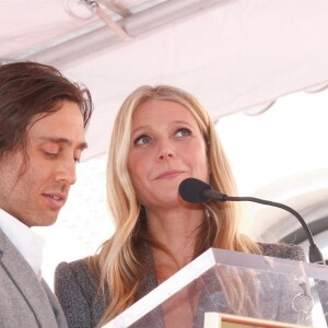 Gwyneth Paltrow et son mari Brad Falchuk - Ryan Murphy reçoit son étoile sur le Walk Of Fame à Hollywood, le 4 décembre 2018