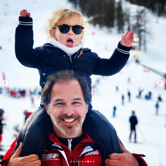 Thierry Peythieu et son fils Tom en vacances au ski à Serre Chevalier, le 29 décembre 2018.
