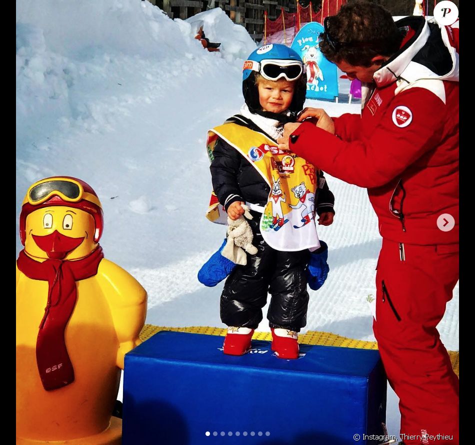 Ingrid Chauvin et son fils Tom en vacances au ski à Serre Chevalier, le 29 décembre 2018. Premier podium pour le petit garçon !