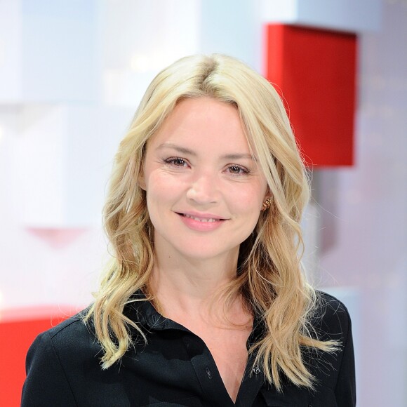 Exclusif - Virginie Efira - Enregistrement de l'émission "Vivement Dimanche" au studio Gabriel à Paris le 29 octobre 2018. © Guillaume Gaffiot/Bestimage