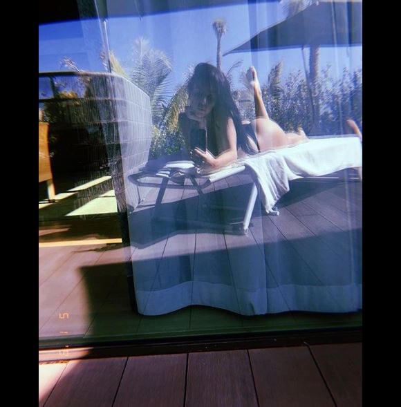 Georgina Rodriguez pose avec en maillot de bain string sur Instagram le 7 janvier 2019.