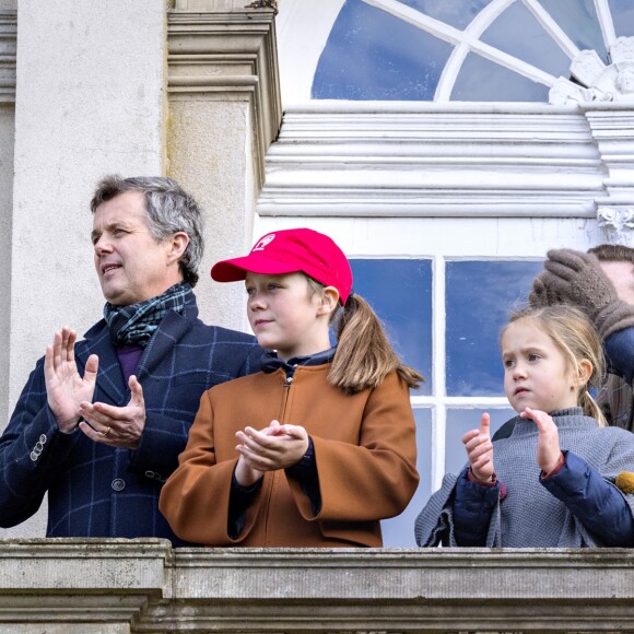 Le prince Frederik, la princesse Mary, leurs enfants le prince Christian, la princesse Isabella, le prince Vincent et la princesse Josephine de Danemark lors de la chasse Hubertus le 4 novembre 2018.