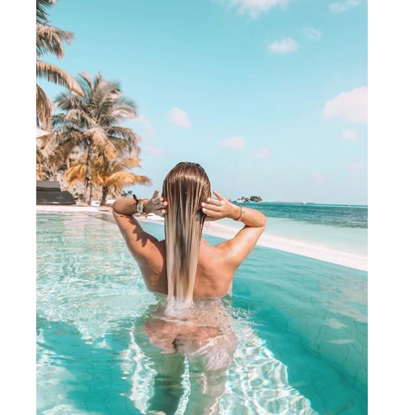 Jessica Thivenin aux Maldives le 8 janvier 2019.