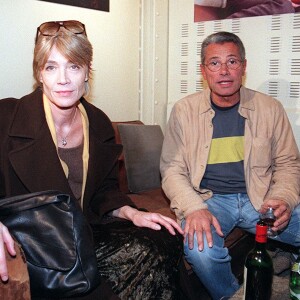 Françoise Hardy au vernissage de l'exposition de Jean-Marie Périer le 27 novembre 1998.