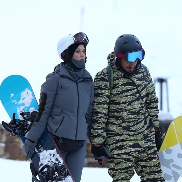 Exclusif - Katy Perry et son compagnon Orlando Bloom à la sortie du Cloud Nine Alpine Bistro à Aspen, Colorado, le 30 décembre 2018.