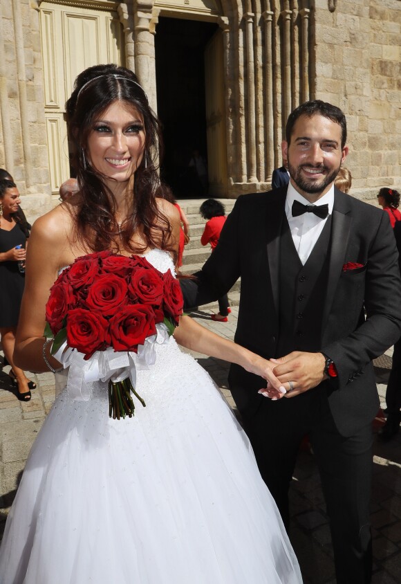 Sortie du mariage religieux de Sophie Vouzelaud, première dauphine de Miss France 2007 et malentendante, avec son compagnon Fabien Boutamine à Saint Junien le 18 août 2018.  © Patrick Bernard / Bestimage