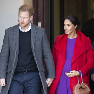 Le prince Harry, duc de Sussex, et Meghan Markle, duchesse de Sussex en visite dans la ville de Birkenhead, ici au square Hamilton le 14 janvier 2019.