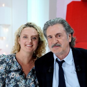 Semi-Exclusif - Daniel Auteuil et sa fille Aurore Auteuil - Enregistrement de l'émission "Vivement Dimanche prochain" au studio Gabriel, présentée par M.Drucker et diffusée le 13 janvier 2019 sur France 2. Le 19 décembre 2018 © Guillaume Gaffiot / Bestimage