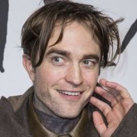 Robert Pattinson : Coiffure improbable et look audacieux en pleine Fashion Week