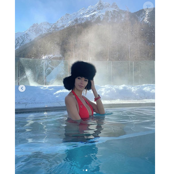 Nabilla à l'Aqua Dome en Autriche, le 22 janvier 2019. Ici dans son bassin à 35 degrés !