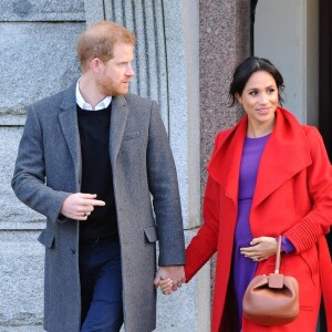 Le prince Harry, duc de Sussex et Meghan Markle (enceinte), duchesse de Sussex en visite à Birkenhead le 14 janvier 2019.