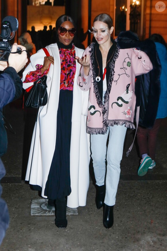 Naomi Campbell, Natalia Vodianova - Défilé Valentino, collection Haute Couture printemps-été 2019 à l'hôtel Salomon de Rotschild lors de la Fashion Week de Paris, le 23 janvier 2019. © Veeren-CVS/Bestimage