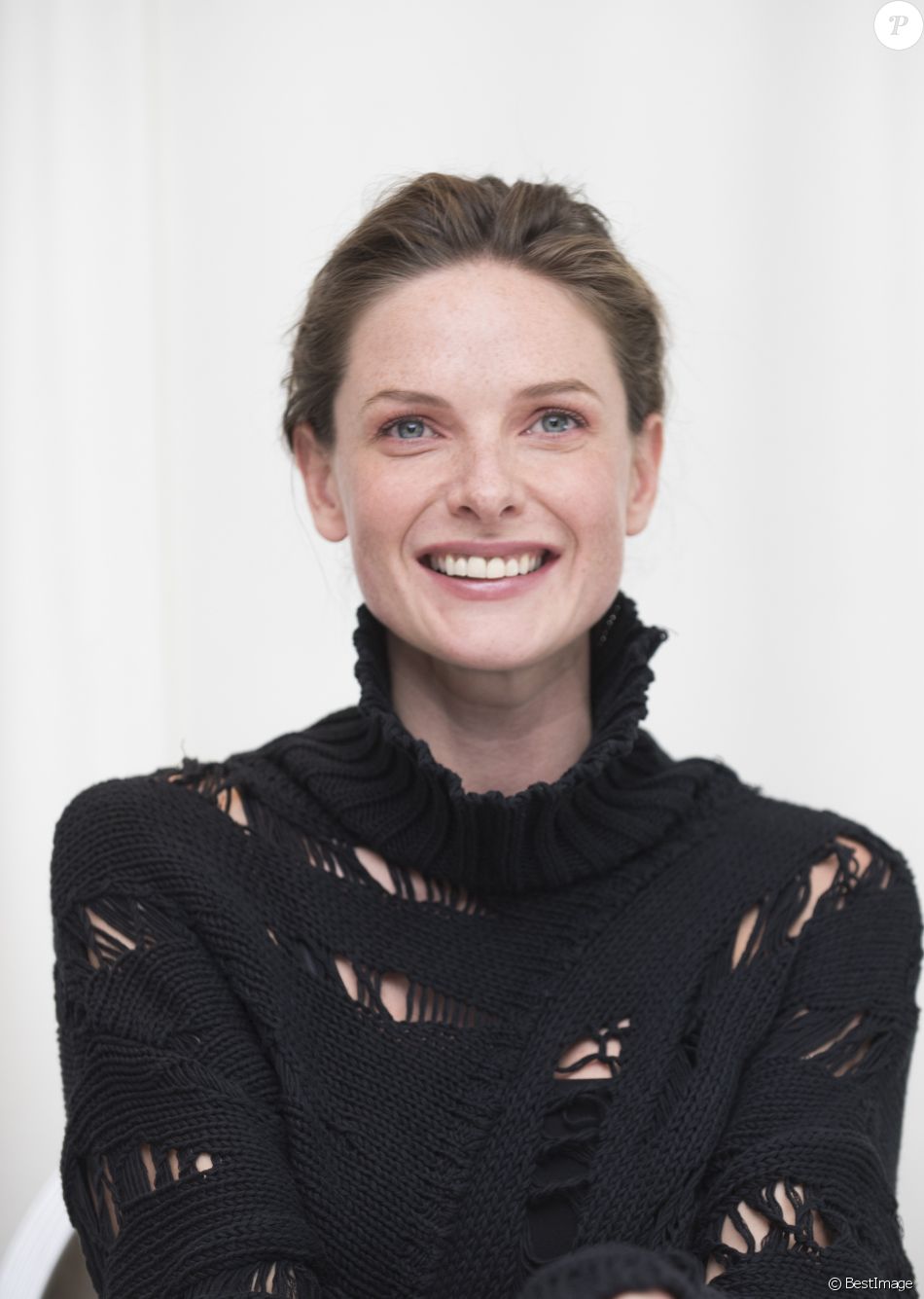 Rebecca Ferguson à la conférence de presse de The Snowman à l'hôtel