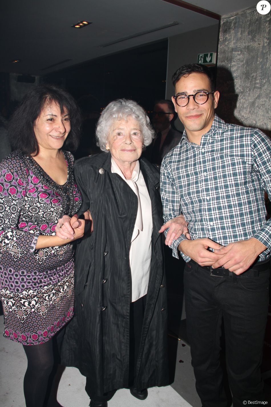 Annie Gregorio Et Son Fils Michael Exclusif - Zorah Boulay (mère de Steevy), Claude Sarraute, Steevy Boulay -  Steevy Boulay fête son 34ème anniversaire dans le bar restaurant le Who's  dans le Mar - Purepeople