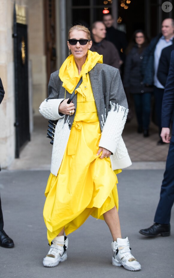 Céline Dion quitte l'hôtel de Crillon à Paris le 29 janvier 2019.