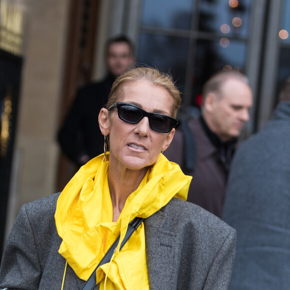 Céline Dion quitte l'hôtel de Crillon à Paris le 29 janvier 2019.
