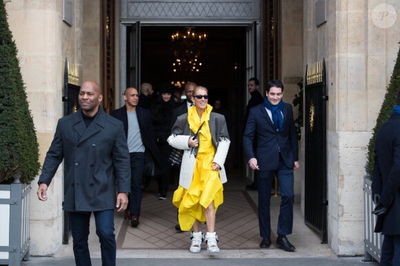 Céline Dion quitte l'hôtel de Crillon à Paris le 29 janvier 2019.