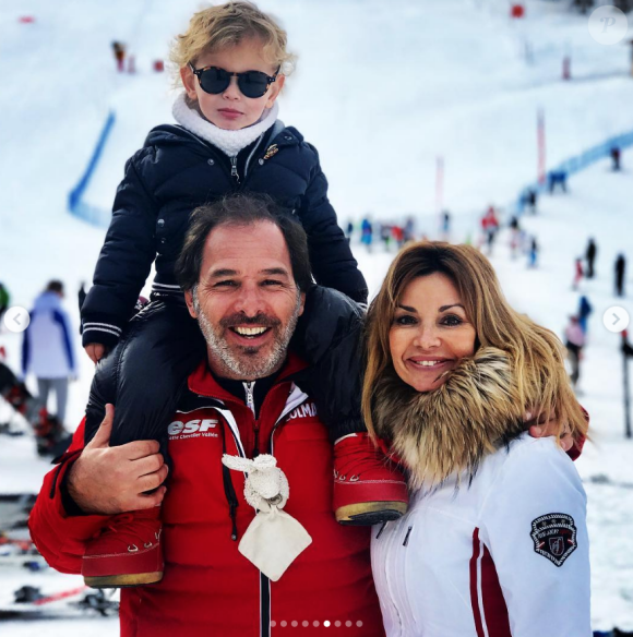 Ingrid Chauvin et Thierry Peythieu avec leurs fils Tom en vacances au ski à Serre Chevalier, le 29 décembre 2018.
