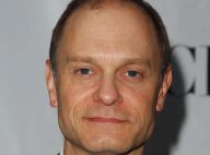 Marié deux semaines avant, David Hyde Pierce de "Frasier", échappe à la sentence californienne ! Il a évité le pire !