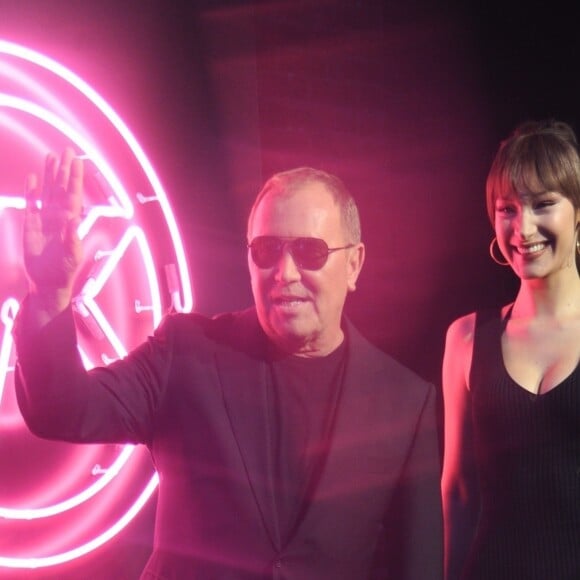 Bella Hadid et Michael Kors lors de la soirée "Michael Kors x Bella Hadid Immersive Experience" dans le quartier de SoHo à New York, le 5 février 2019.