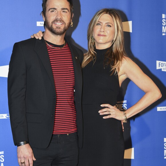 Jennifer Aniston et son mari Justin Theroux à la soirée d'ouverture de la 8ème édition du festival "Séries Mania" au cinéma Grand Rex. Le festival, consacré aux séries télévisées du monde entier, se déroulera du 13 au 23 avril 2017 au Forum des images. Paris, le 13 avril 2017. © Pierre Perusseau/Bestimage
