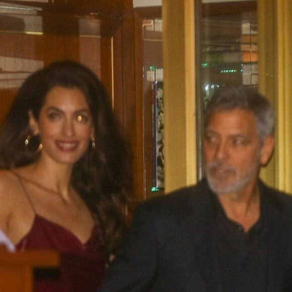 George Clooney et sa femme Amal Clooney - Les célébrités quittent la soirée du 50ème anniversaire de Jennifer Aniston au Sunset Towers Hotel à West Hollywood, son ex compagnon B. Pitt était invité à la soirée le 9 février, 2019